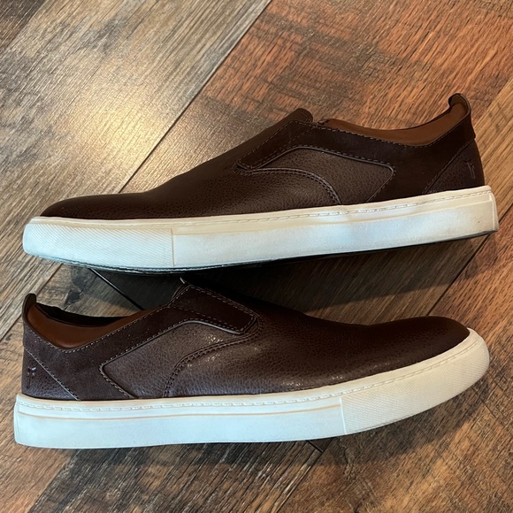 FRYE Mark Gore Leather Slip On Shoes - Picture 6 of 9